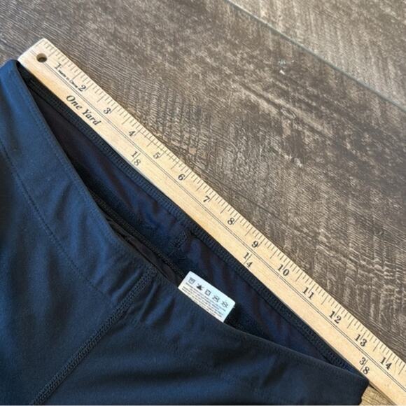 Bundle 3 Nike Women's Quarter Zip Top, Ankle Legging, Capris Legging Size M - Picture 15 of 16